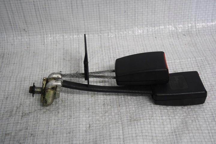 фото №8, Vw passat b5 fl застібка замок ременів зад 3b0857739c