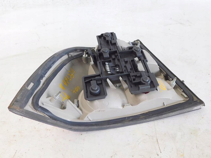 фото №5, Opel vectra b 2.0dti 00r sedan - лампа правые зад