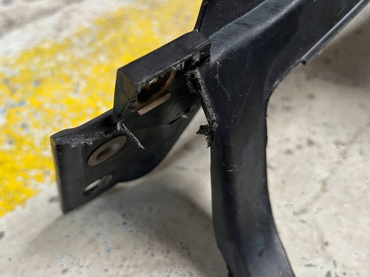 фото №7, 1h0805594c vw golf iii 3 vento pas переднее корпус радиатор оригинальный номер