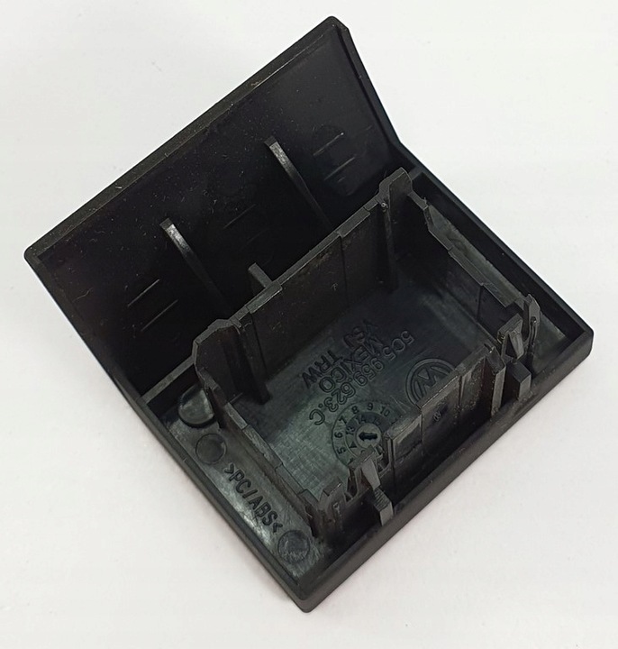 фото №2, Заглушка кнопки vw new beetle ii 5c 5c5959623c