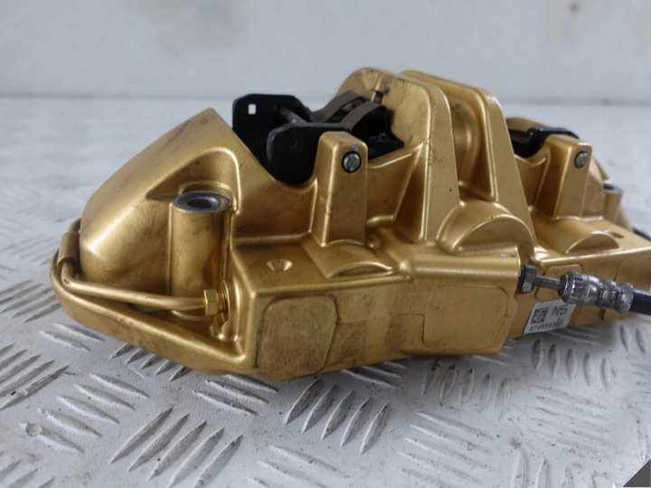 фото №12, M5 f90 m8 f91 f92 золото суппорт+ тормозные колодки перед l lub p