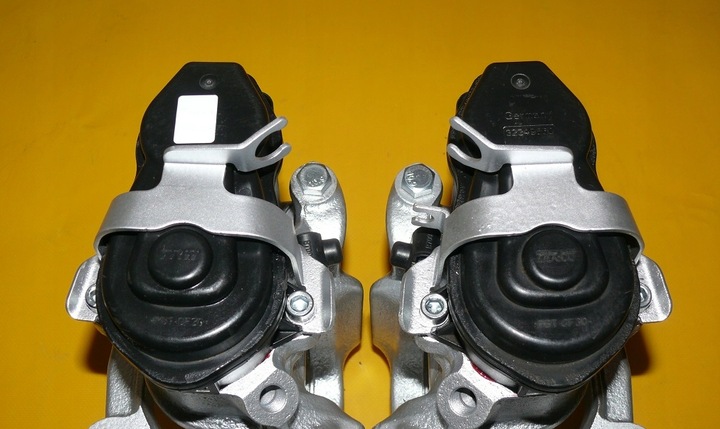 фото №10, Затискачі лівий правий зад bmw x3 f25 330/20 10-17