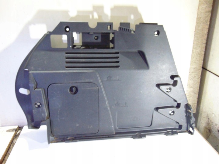 фото №1, Оббивка багажника лівий зад 3008