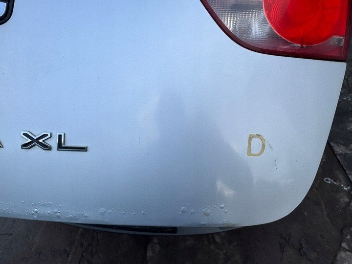 фото №8, Кришка задня багажника + скло срібна seat altea xl 06- лак: ls7y 100um