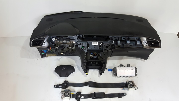 фото №1, Citroen c3 ii 2010 панель консоль подушка безопасности ремни