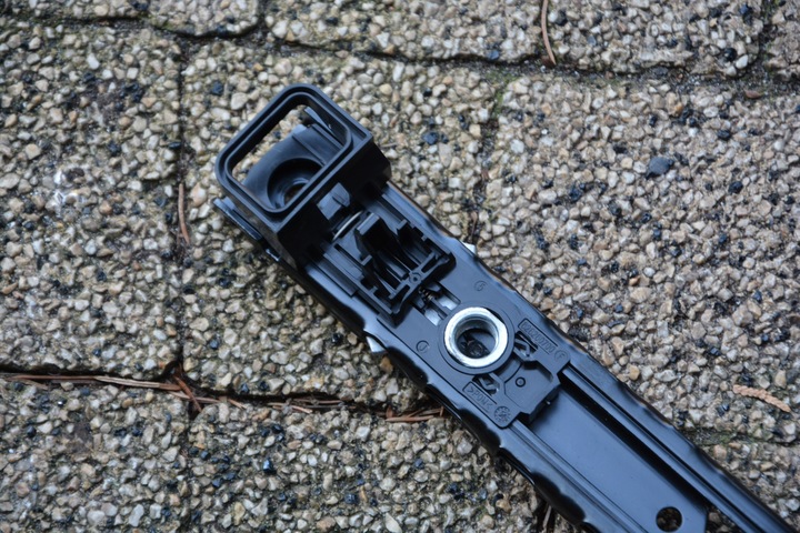 фото №4, Регулятор висоти ременя vw passat b8 4m0857819