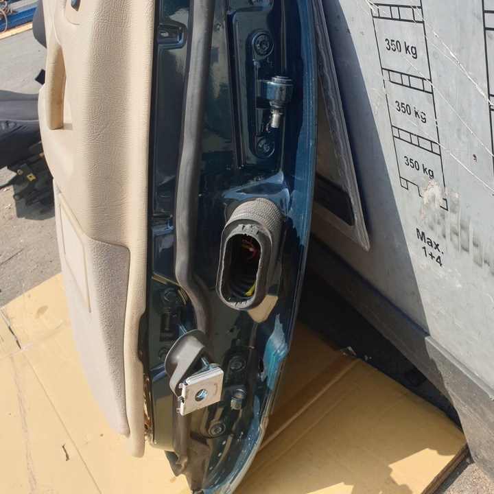 фото №15, Боковина двері оббивка лівий задній mercedes e w210