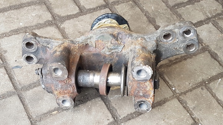 фото №3, Поворотный кулак левая daf xf 105 , 85 cf 3 осевой 6x2 , bdf , ось управляемая