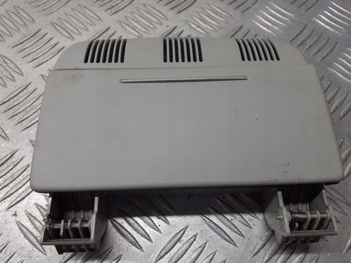 фото №1, Бардачок skoda octavia ii 2.0 tdi 1z0868565c