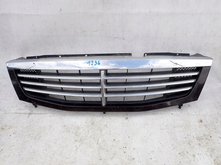 фото №1, Ssangyong rexton 01-06 решётка радиатора решётка