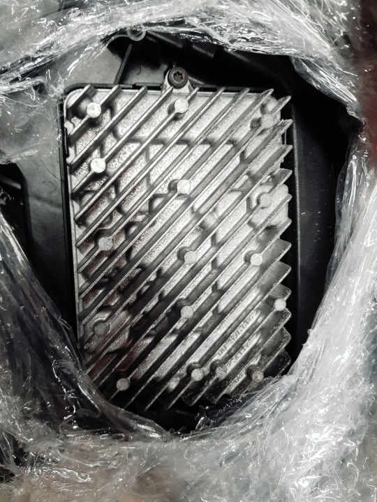фото №9, Audi a4 b9 8w рестайлинг левая правая фара полный led matrix 8w0941036e 8w0941035e