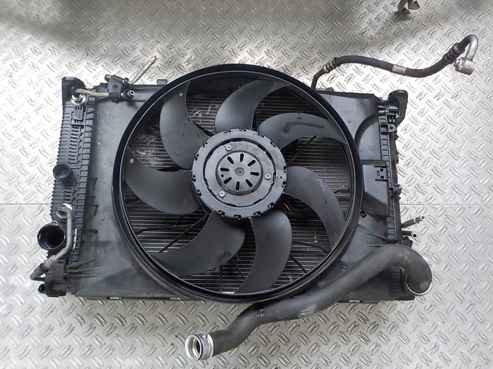 фото №6, Mercedes w207 купе 09- pas перед радиатор балка