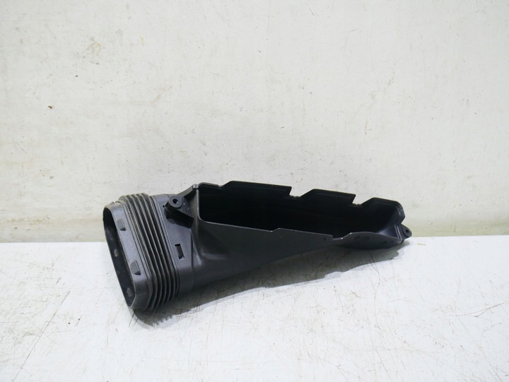 фото №9, Труба воздуховод воздуха 2.0 tfsi 2.0 tdi audi a6 c7