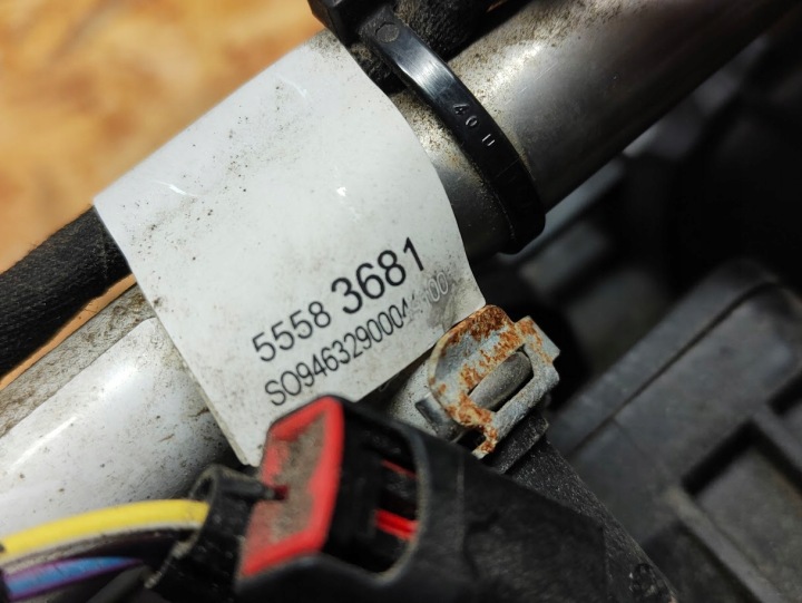 фото №7, Коллектор впускной топливная рейка комплектный opel karl 55493647 55583681