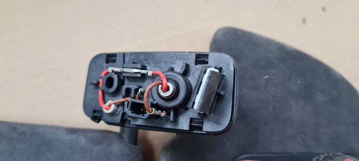 фото №12, Sq7 4m q7 защита солнцезащитная козырёк правые перед алькантара 4m0858834b