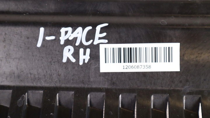 фото №7, Jaguar i-pace x590 x590 руль воздуха правая j9d3-001a04-a