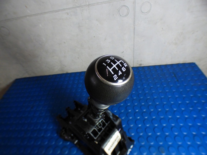 фото №6, Домкрат ручка изменения коробки передач 50295450 fiat tipo ii