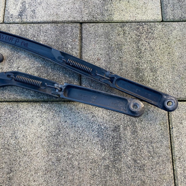 фото №8, A3 рестайлинг 2009r рычаги дворник комплект европа