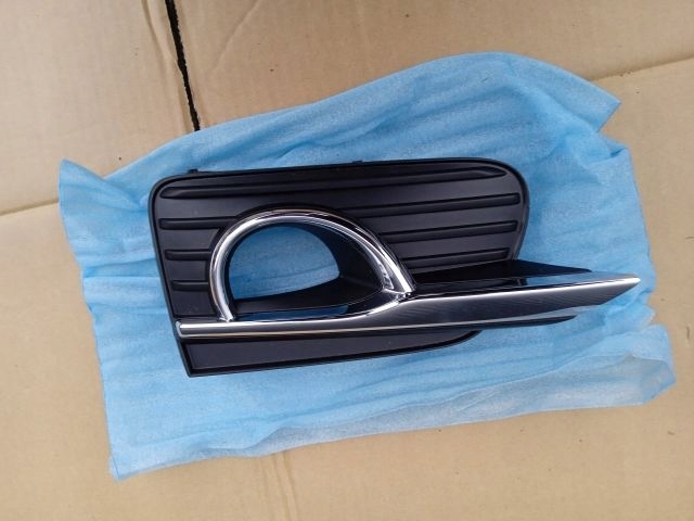 фото №1, Infiniti q50 решётка бампера перед левая оригинал.