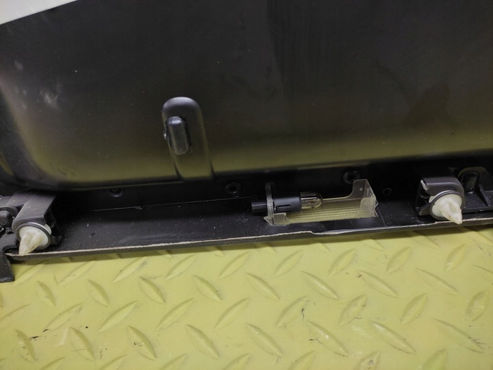 фото №11, Land rover discovery iii обивка боковина дверь левый зад