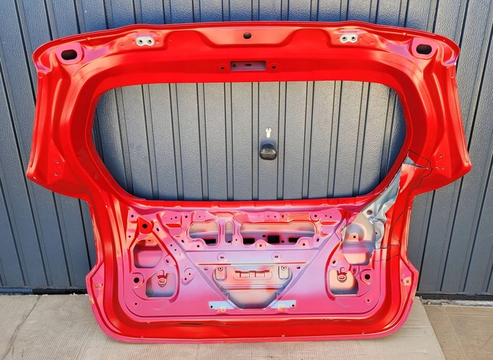 фото №7, Toyota yaris 4 iv 20- кришка багажника зад задня