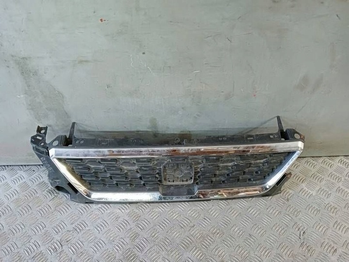 фото №1, M32 seat ibiza v 5 решётка радиатора решётка радиатор 6f0853654d