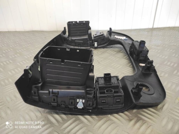 фото №12, Рамка панель радио воздуховод renault trafic iii opel vivaro b 93452450