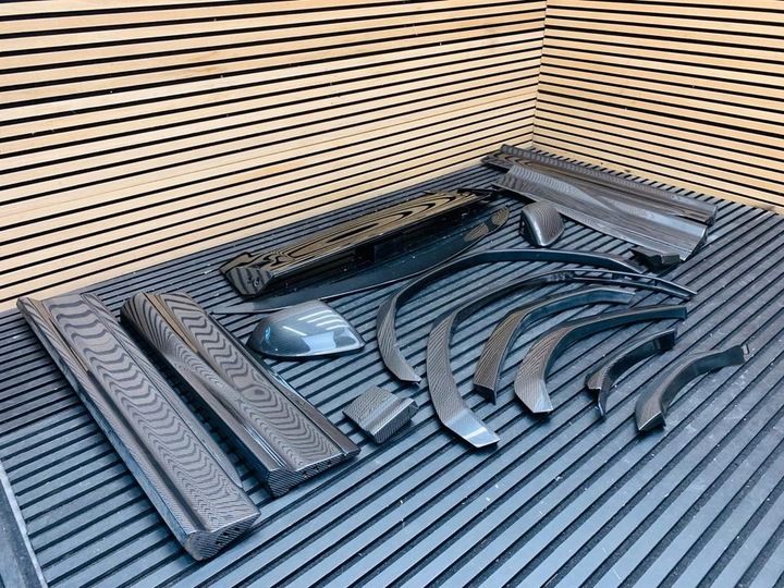 фото №7, Lamborghini urus перформанте капот підкрилок планки карбон набір