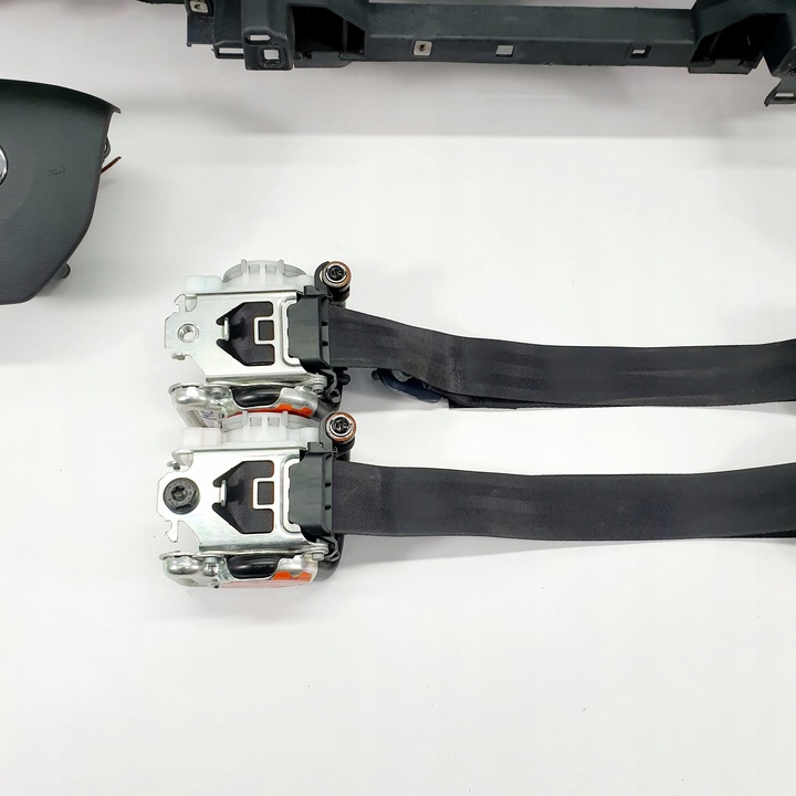 фото №6, Proace панель консоль подушки ремни подушка безопасности