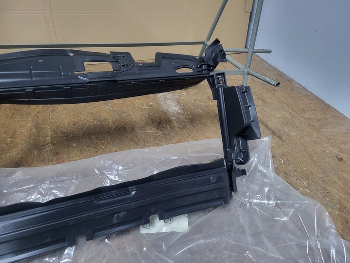 фото №8, Renault trafic iii 3 vivaro b 2014 - впуск кермо повітря 214763488r