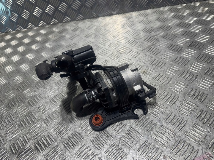 фото №1, Насос помпа води 8k0965567b touareg audi q7 q8