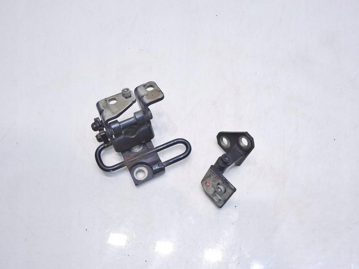 фото №6, Петля петлі двері праві зад lc5f vw golf v 1k4833412h