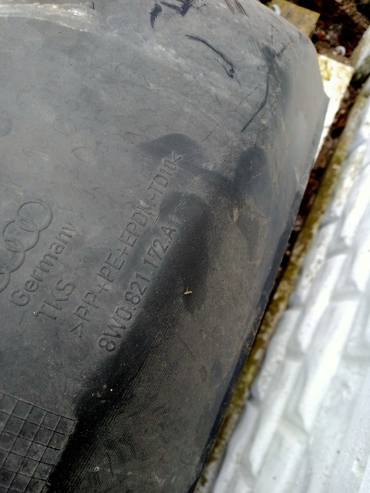 фото №11, Audi a4 b9 подкрылок левая перед 8w0821171a правые перед 8w0821172a