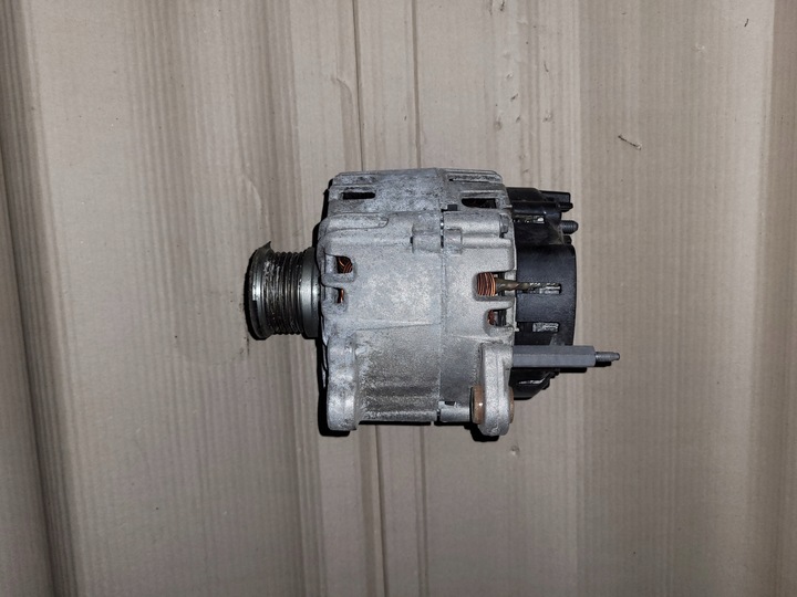 фото №1, Генератор w204 w207 w212 glk 2.2 cdi 150a a0009060401