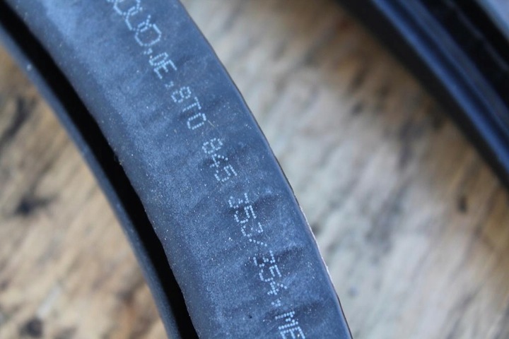 фото №8, Прокладка дверь передних левых audi a5 8t