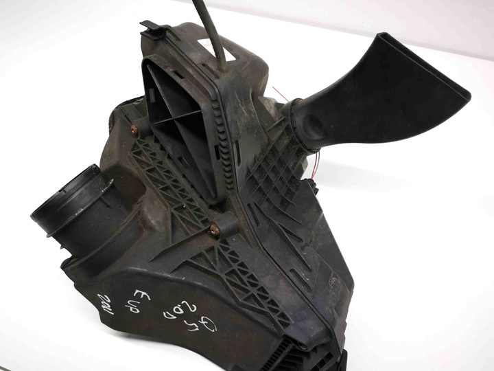 фото №11, Корпус фильтра воздуха audi q5 8r 8k0133843e 2.0l дизель 100kw 2010