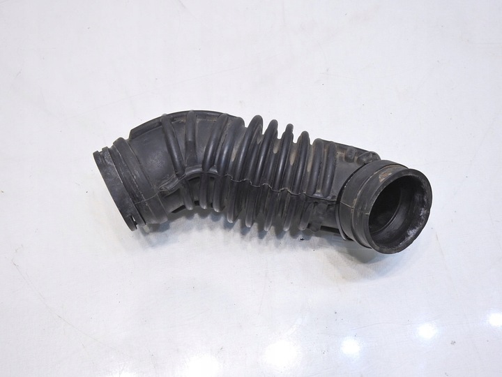 фото №6, Шланг труба воздуховод воздуха audi a4 b7 2.0 tfsi