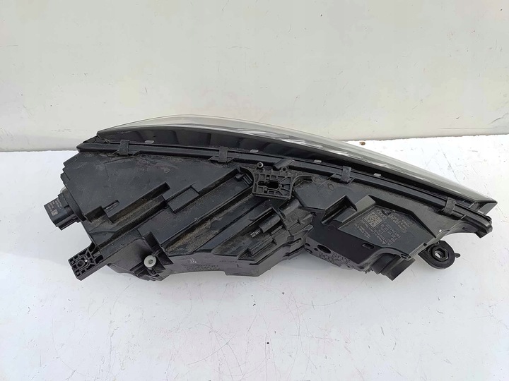 фото №8, Audi s4 rs4 b9 рестайлинг 19- лампа левая перед передняя matrix 4132