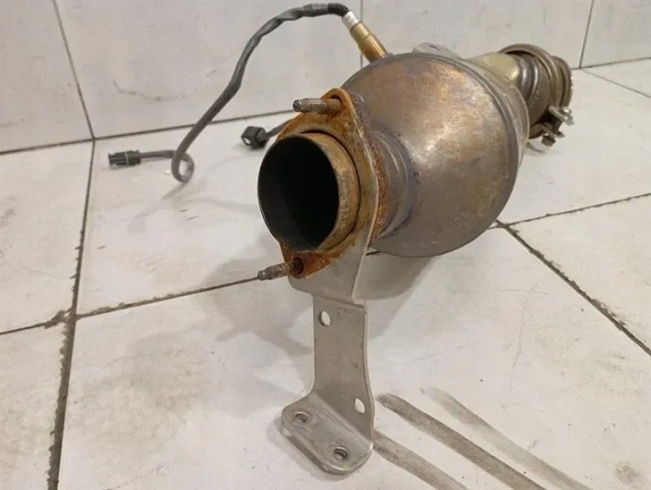 фото №10, Rolls royce рейз rr5 купе catalytic converter 18327645230 set 2
