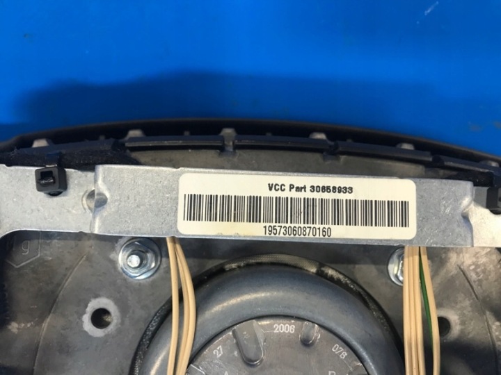 фото №5, Подушка безопасности w руль volvo xc70 00-07 30698516
