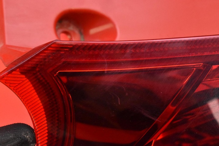 фото №9, Лампа ліва зад задня toyota auris 2 ii 5d hb 12-15