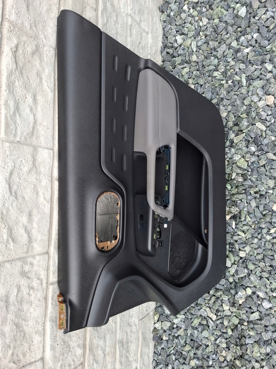 фото №5, Боковина обивка дверь правые перед citroen c5 aircross #7246