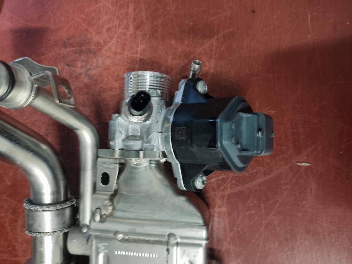 фото №5, Радіатор вихлопних газів клапан egr mercedes-benz a6541402801