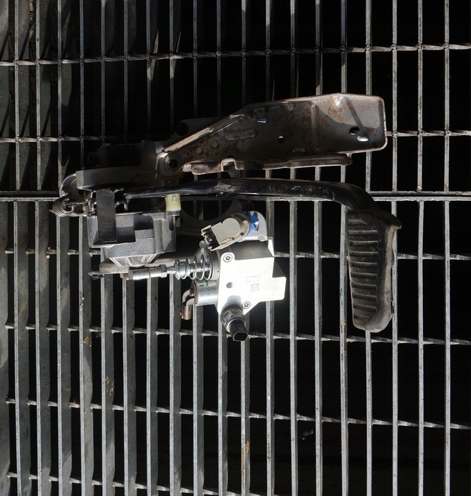 фото №1, Педаль тормоза volvo v60 d6