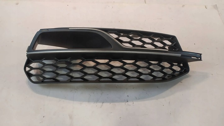 фото №7, Решітка бампера праві перед audi a3 8v