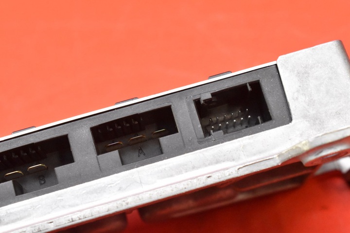 фото №9, Блок керування модуль hsr поворотної osi зад 6789688 bmw f07 09-13