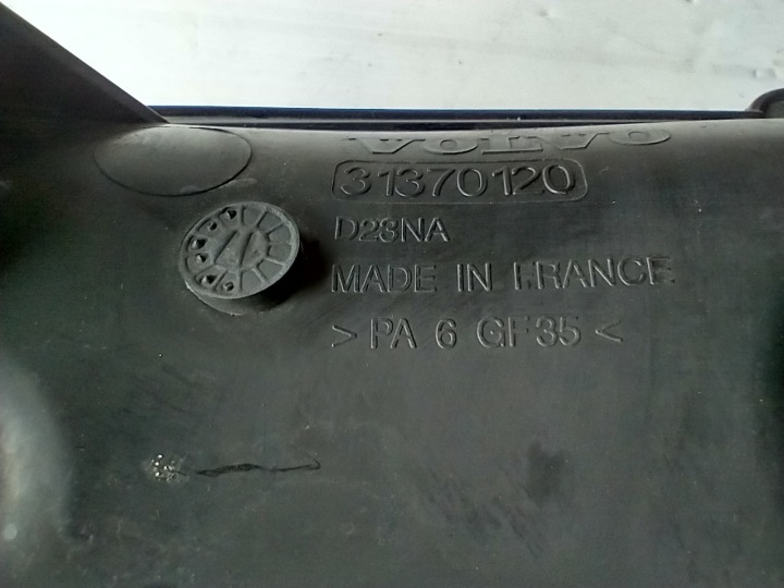 фото №11, Volvo s90 ii 2.0d трубка  резонатор воздуховод воздуха 31370120