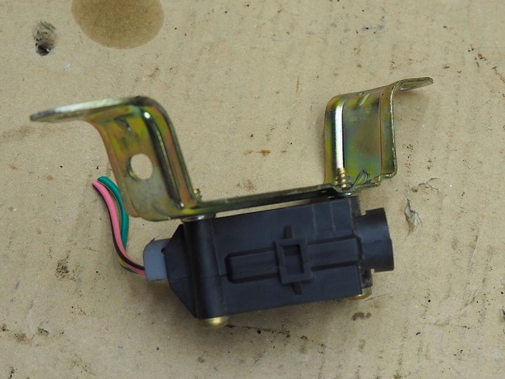 фото №12, Mazda tribute 00-07 вимикач ударний