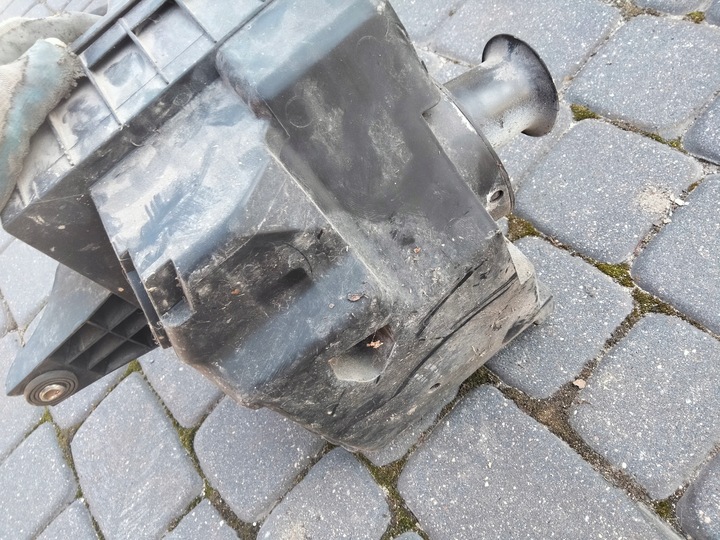 фото №6, Корпус фильтра воздуха vw t4 2.5 tdi 074129607b