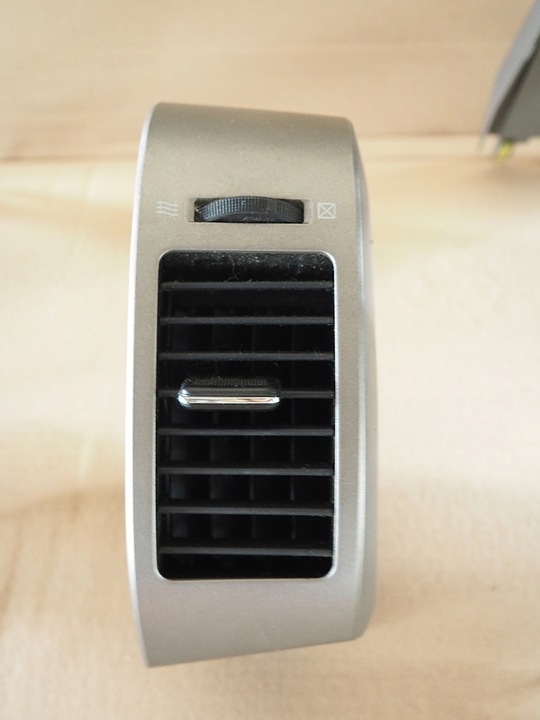 фото №5, Prius ii 2 решітка повітропровід впуск повітря w консолі